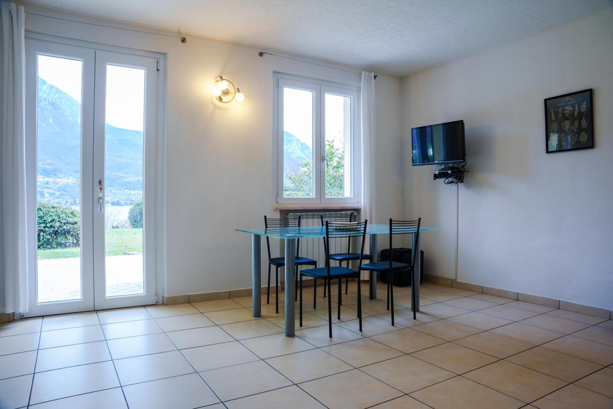Villa Oliveto Apartments Oliveto Lario Buitenkant foto
