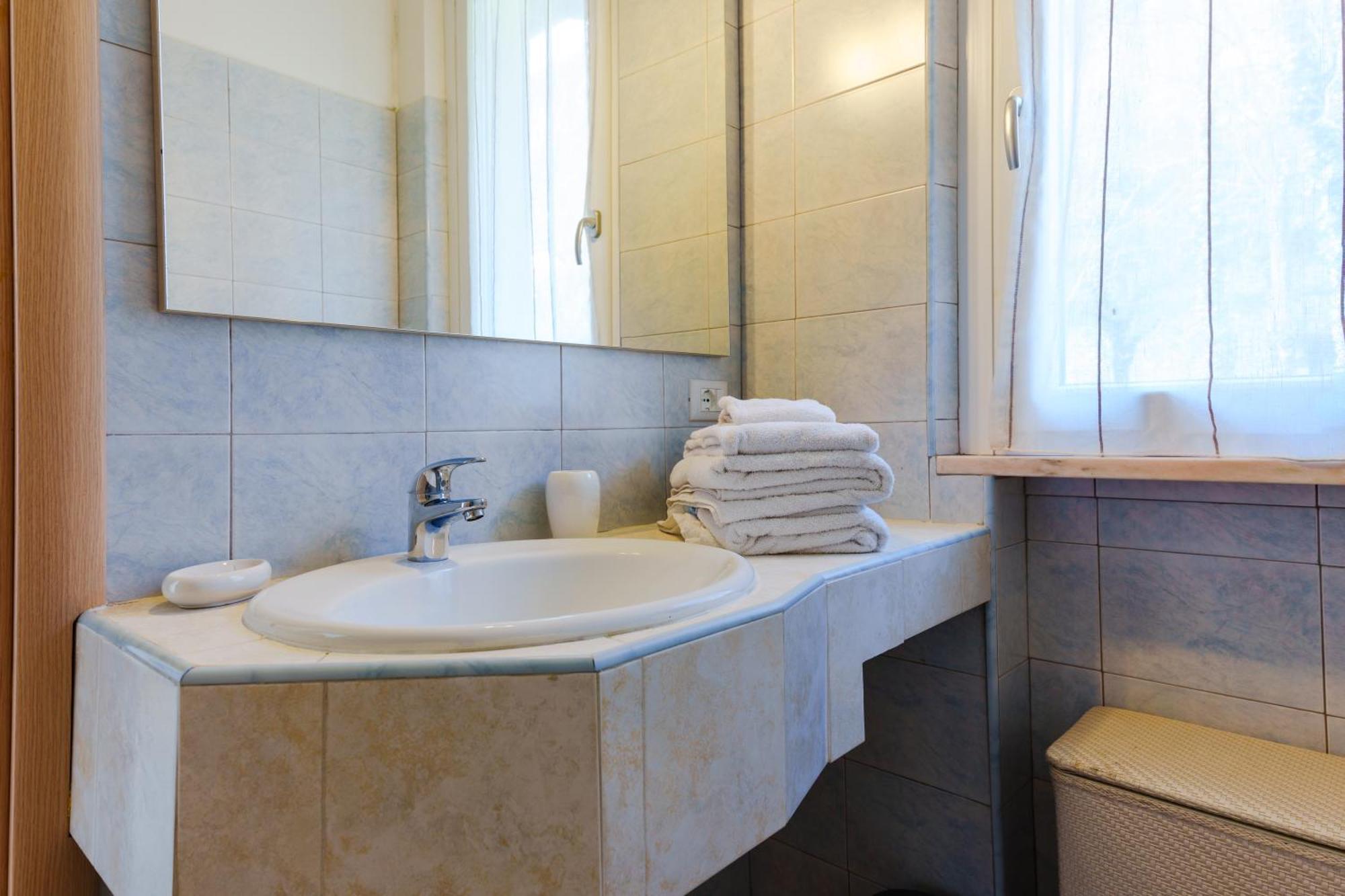 Villa Oliveto Apartments Oliveto Lario Buitenkant foto